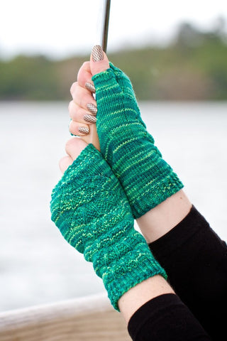 Little Umbrella Fingerless Gloves Pattern Download